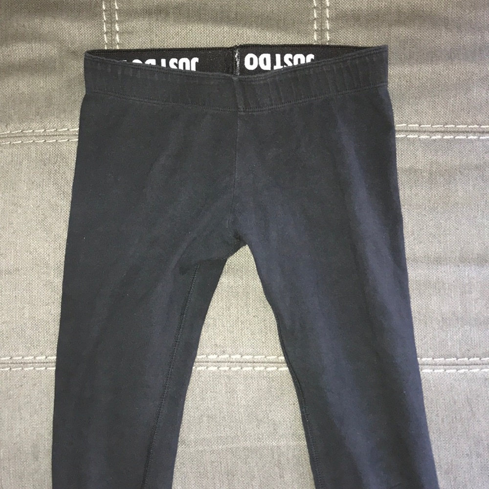Black Nike leggings